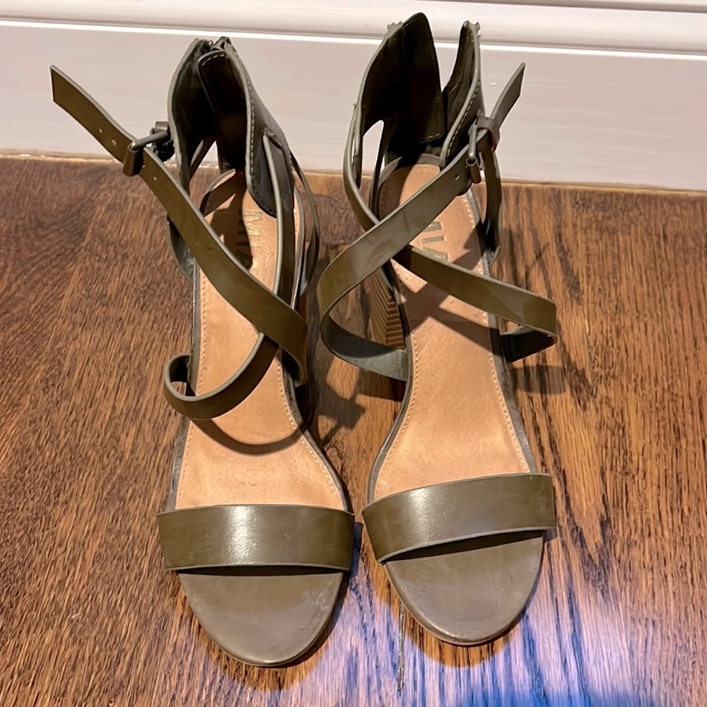 Mia strappy heel sandal BRAND NEW